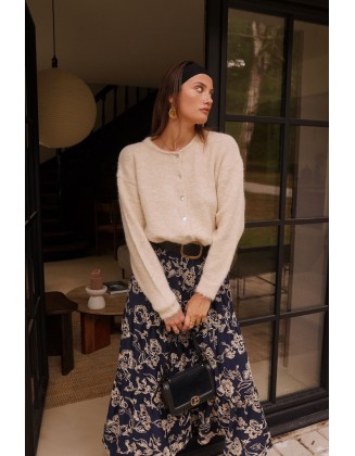 Falda Larisa