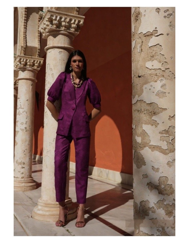 Traje Prune